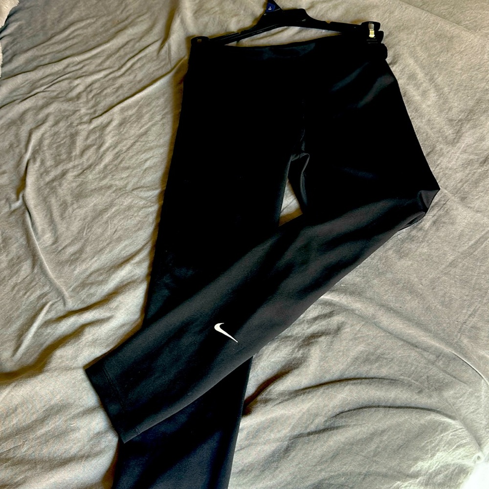 NIKE DRI- FIT LEGGINGS